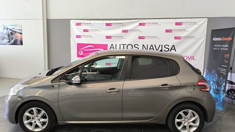 PEUGEOT 208 5P STYLE 1.2L PureTech 82