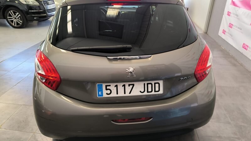 PEUGEOT 208 5P STYLE 1.2L PureTech 82