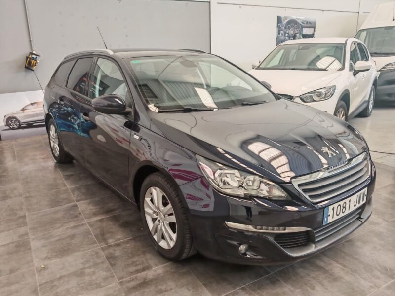 PEUGEOT 308 PEUGEOT 308 SW Allure 1.2 PureTech 96KW 130CV SS