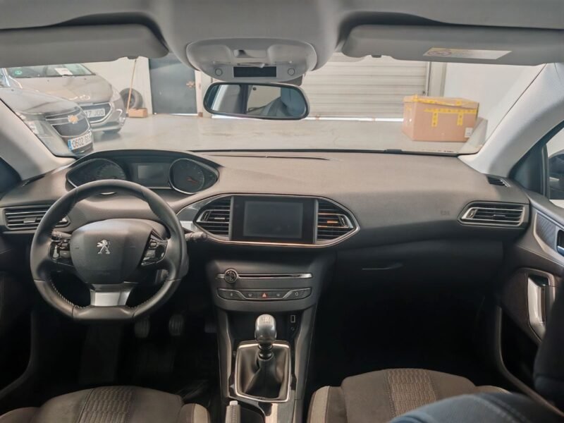 PEUGEOT 308 PEUGEOT 308 SW Allure 1.2 PureTech 96KW 130CV SS