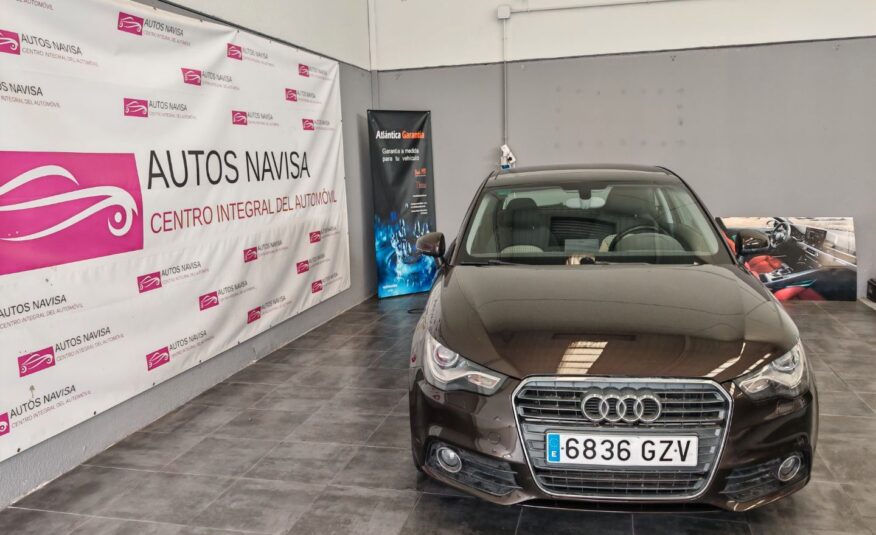 AUDI A1 1.6 TDI 105cv Attraction