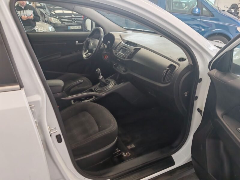 KIA SPORTAGE KIA Sportage 1.7 CRDI VGT Concept 4×2