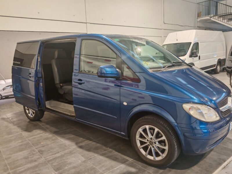 MERCEDES-BENZ VITO MERCEDES-BENZ Vito 109 CDI Compacta