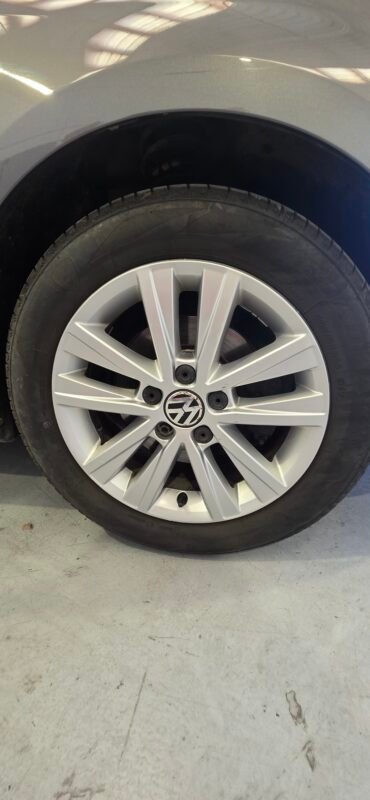 VOLKSWAGEN GOLF VI 1.6 TDI 105cv BlueMotion