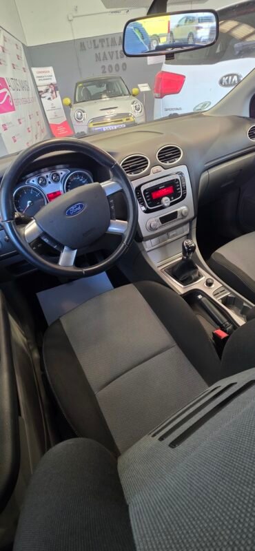 FORD FOCUS TREND 1.6 i