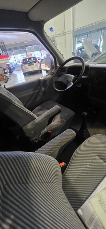 VOLKSWAGEN CARAVELLE T2