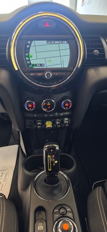 MINI COOPER SE ELECTRIC