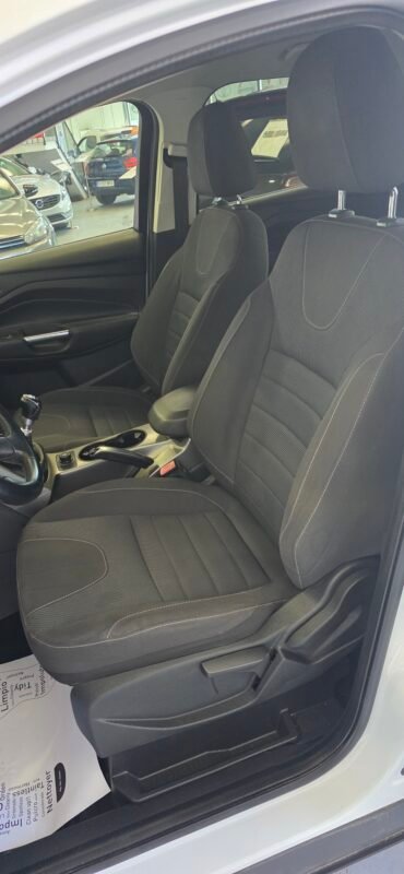 FORD Kuga TREND 4X2